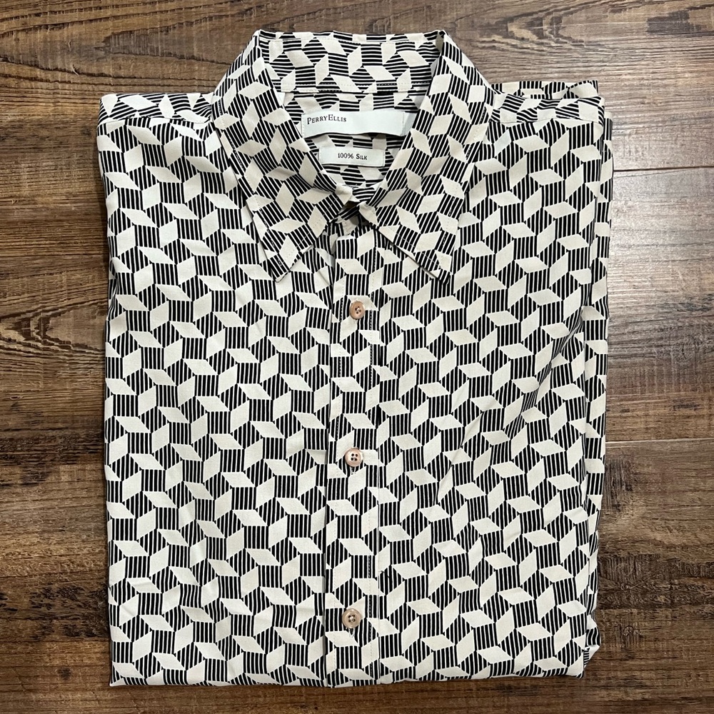 Perry Ellis 100% Silk Mens Button Down